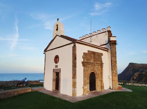 Ermita de la Virgen de Guía, iglesia en Ribadesella